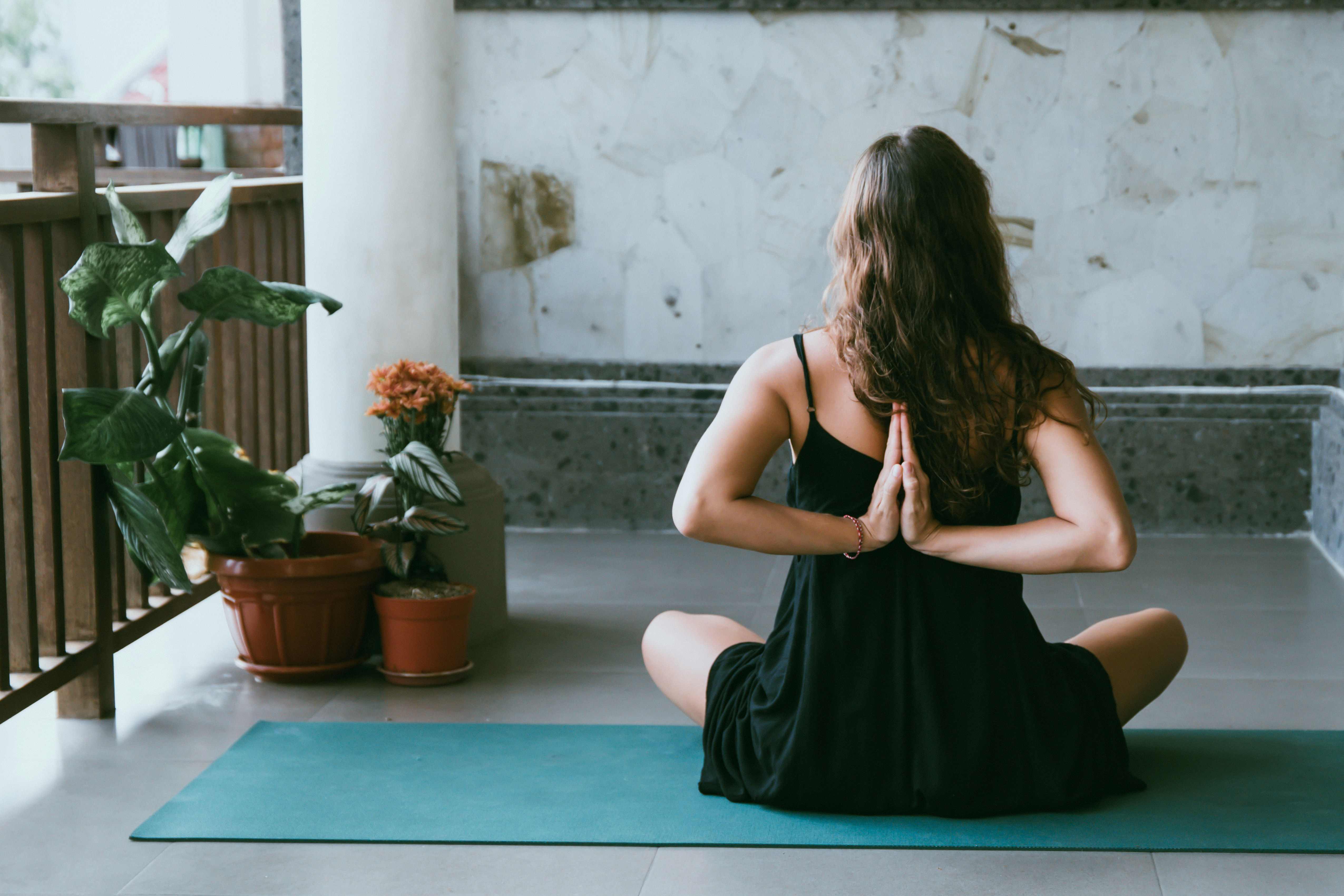 Does Sweat on a Yoga Mat Affect Its Durability.jpg Does Sweat on a Yoga Mat Affect Its Durability.jpg