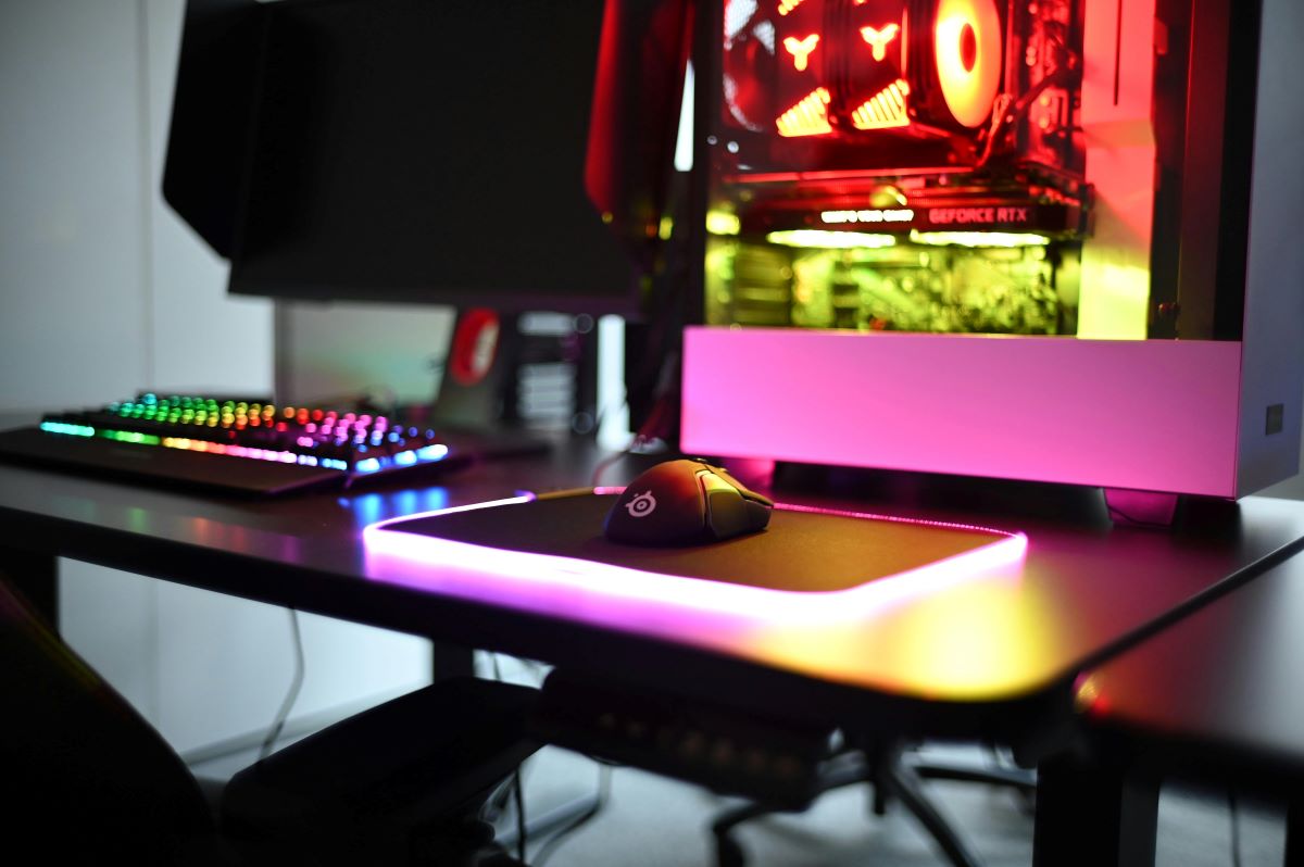 RGB lighting mouse pad.jpg RGB lighting mouse pad.jpg